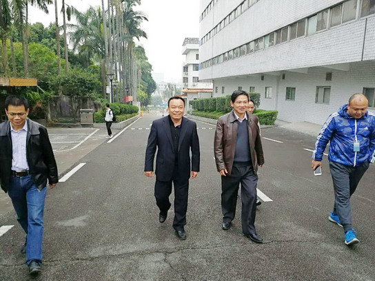 許鎮(zhèn)江書(shū)記帶隊(duì)開(kāi)展元旦春節(jié)前消防安全檢查確保節(jié)日平安祥和