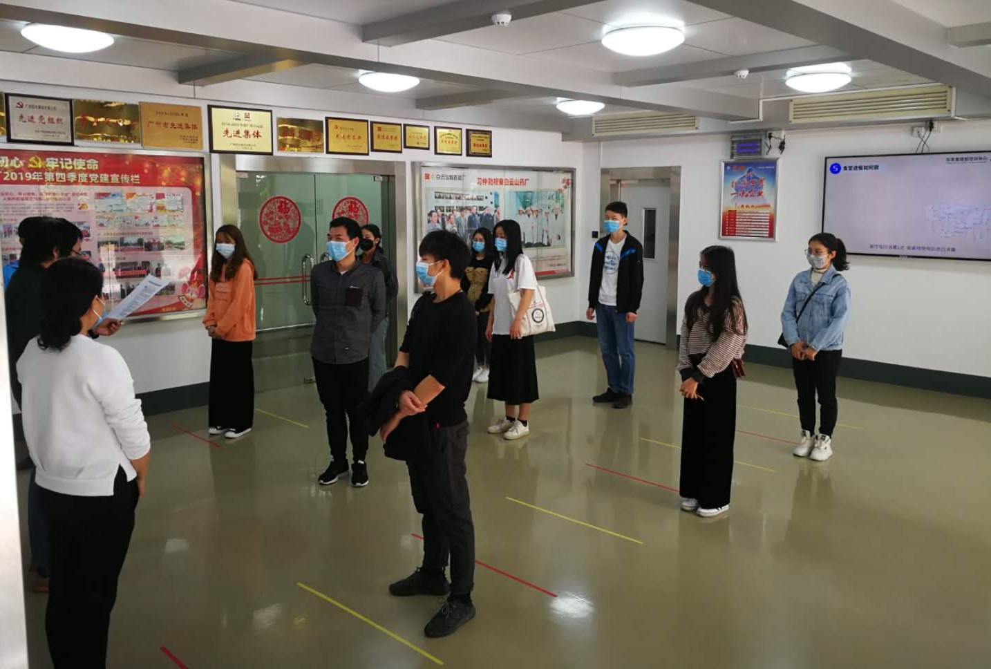 總廠金戈車間品牌黨支部防控復(fù)工兩不誤、孜孜奉獻(xiàn)顯擔(dān)當(dāng)