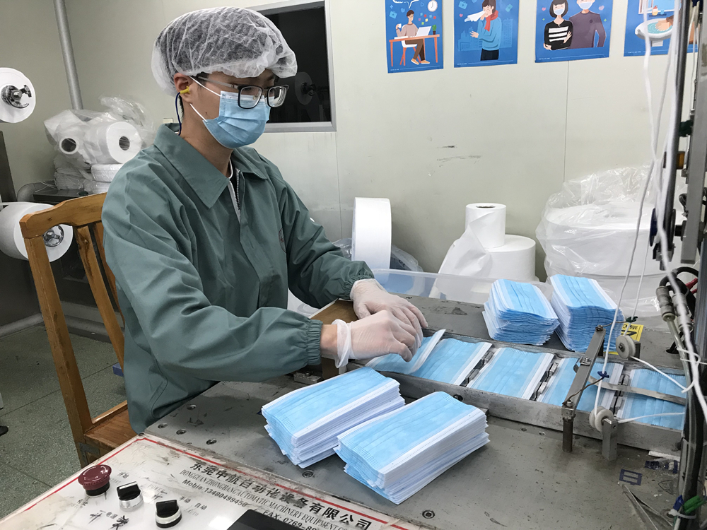 奮戰(zhàn)疫線   不負(fù)韶華——記總廠青年員工劉嘉俊支援廣藥集團(tuán)口罩生產(chǎn)工作