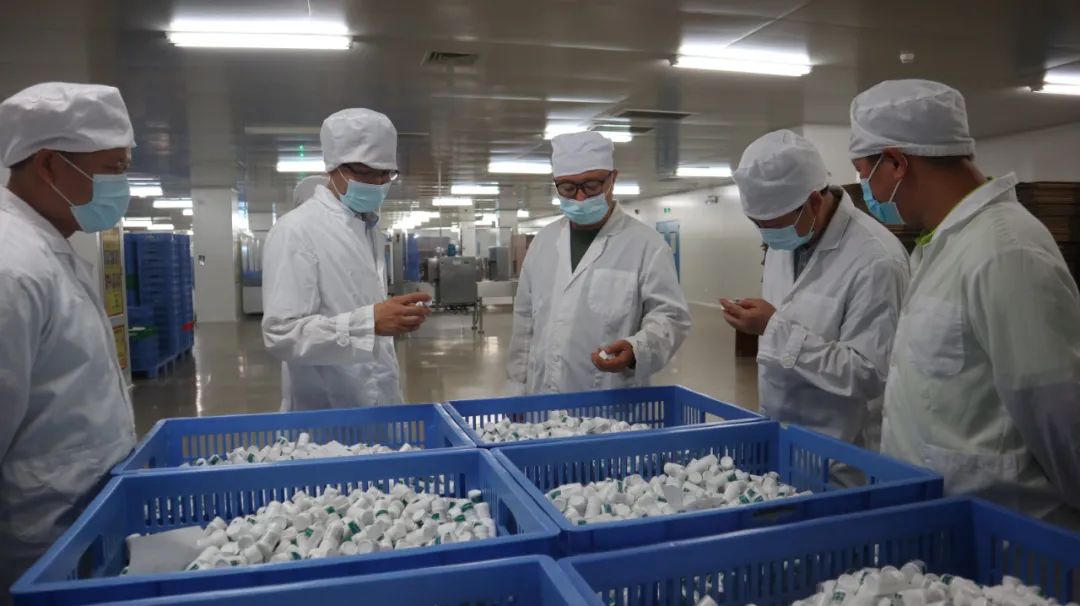 廣藥集團(tuán)紀(jì)委書(shū)記、監(jiān)察專(zhuān)員黃山赴總廠第四制造部（威靈藥業(yè)有限公司）調(diào)研指導(dǎo)工作