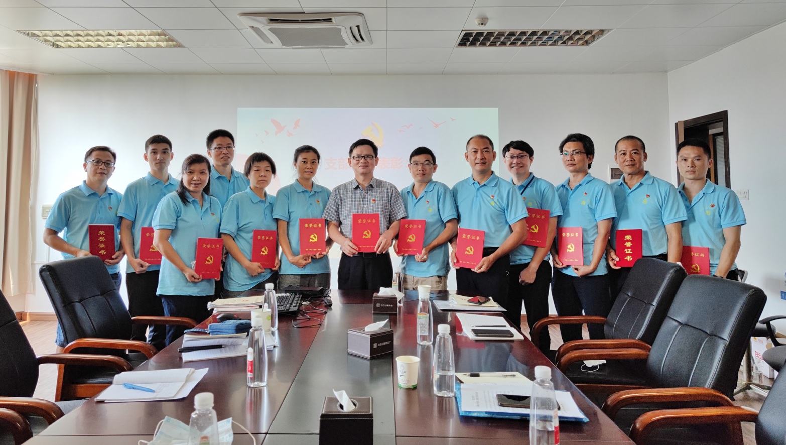 學(xué)黨史悟初心 樹典型開新局——記第六黨支部主題黨日活動